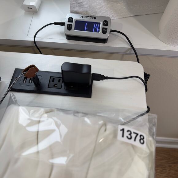 Chico’s Travelers Pants Women’s Size 2 Short (12/14S) White Pull-On Pants - Picture 9 of 9